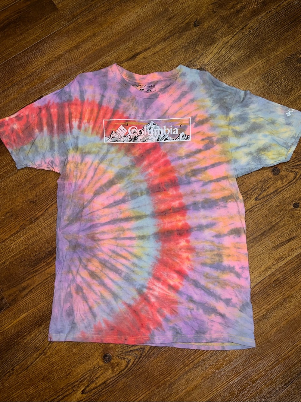 Columbia Sportswear Tie-Dye Multicolor Vibrant Cotton Short Sleeve Shirt Size L